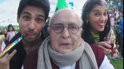 Kapoor & Sons Kissing Scene - Alia Bhatt Kiss Fawad Khan