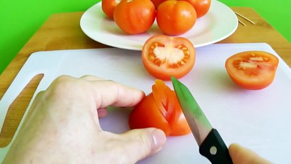 Art In Tomato Swan - Vegetable Carvings into Swan