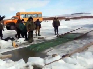 Прикол. Так наши охотники случайно зашли на рыбалку)))