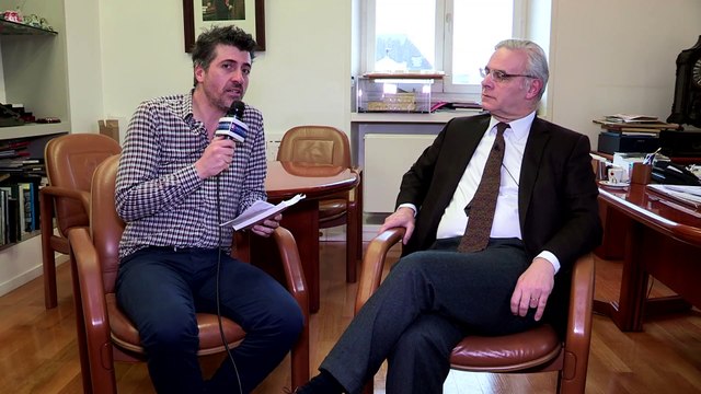 Vincennes TV reçoit François Cornut-Gentille pour son essai GOUVERNEZ ! pour un nouvel exercice du pouvoir.