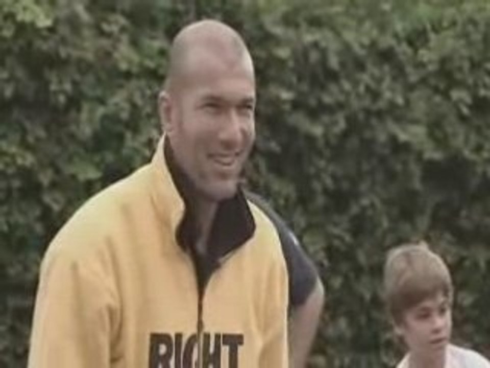 ZIZOU « RIGHT TO PLAY »