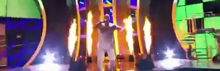 Latin Grammy Ödülleri'nde Efsane Sahne Şovu