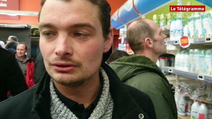 Séné (56). Les agriculteurs vérifient l'origine et le prix du lait