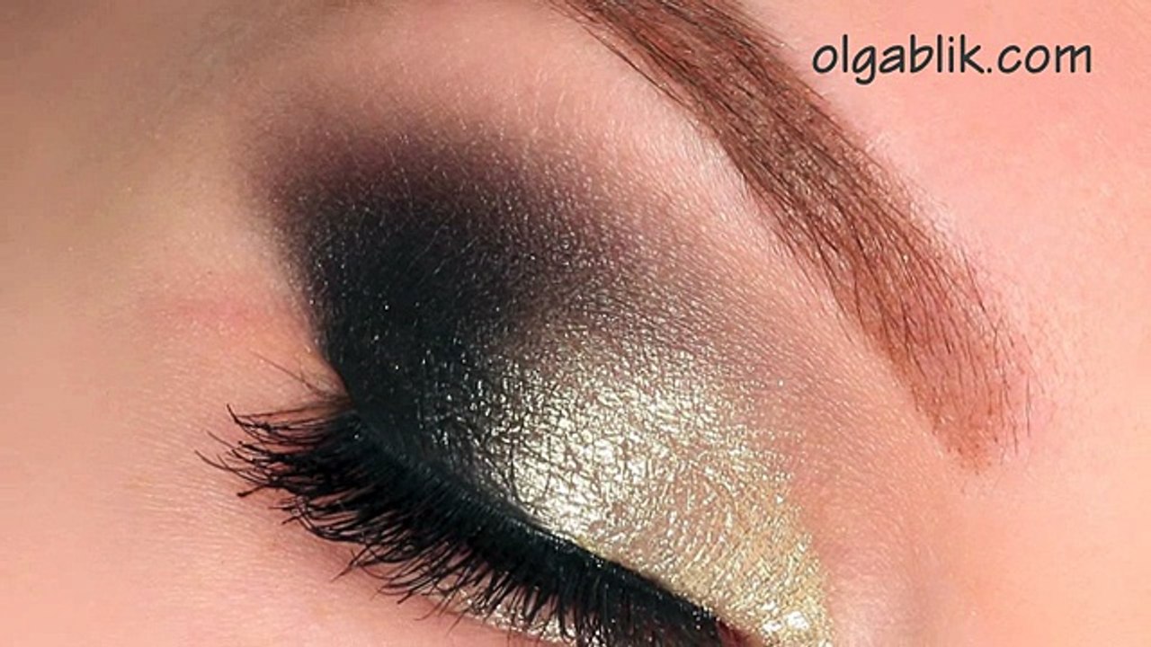 Smoky Eyes Makeup Tutorial with Ellis Faas Light Eyes E301