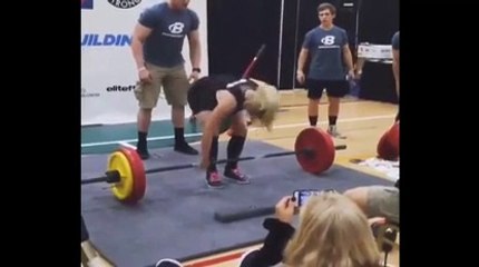 Crazy Weight lifting fail... Disgusting