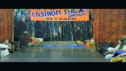 Смешное видео - Все упали! Забавное развлекательное видео! Все здоровы !