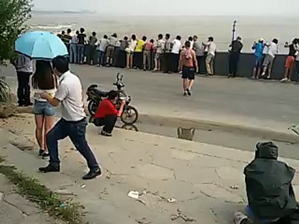Amazing Tsunami Wave
