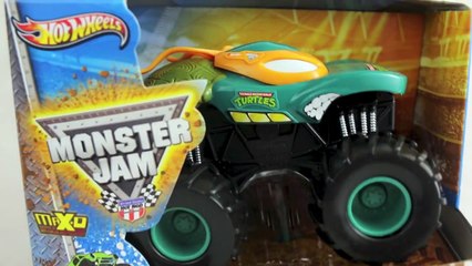 TMNT Hot Wheels Rev Tredz Monster Jam Truck Teenage Mutant Ninja Turles Dirt Driving Michelangelo