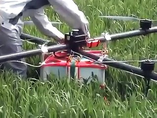 Amazing Pakistani Talent  helicopter in his house_(640x360)