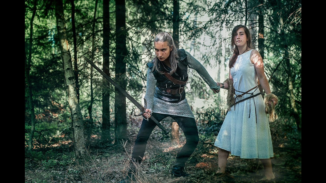 Rameses B - Skyrim In The Knee