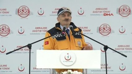 Télécharger la video: Kahramanmaraş Bakan Müezzinoğlu İdil'de Ambulansımıza Hedef Gözeterek 10 El Ateş Edildi-7