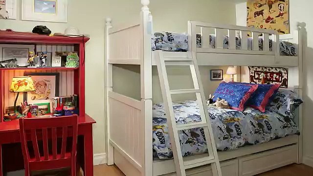 Двухъярусная кровать