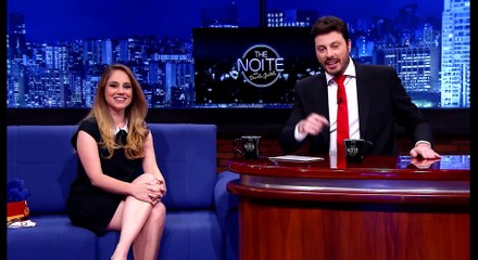 The Noite (31_07_15) - Exclusivo web_ Juliana Baroni conta como conheceu a Rainha Elizabeth