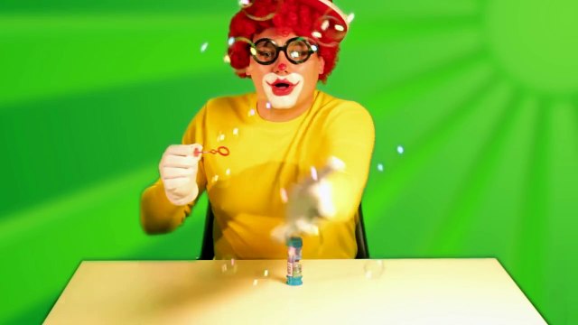 Развивающее видео, Клоун Ваня исследует мыльные пузыри