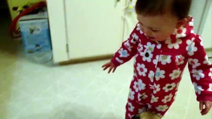 Kids Afraid of Their Own Shadows - Hilarious toddlers compilation