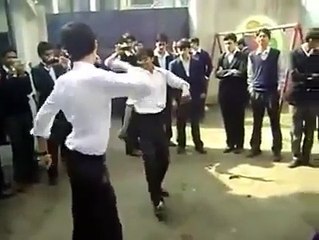 Boys rocked the dance in School on Le le maza le song