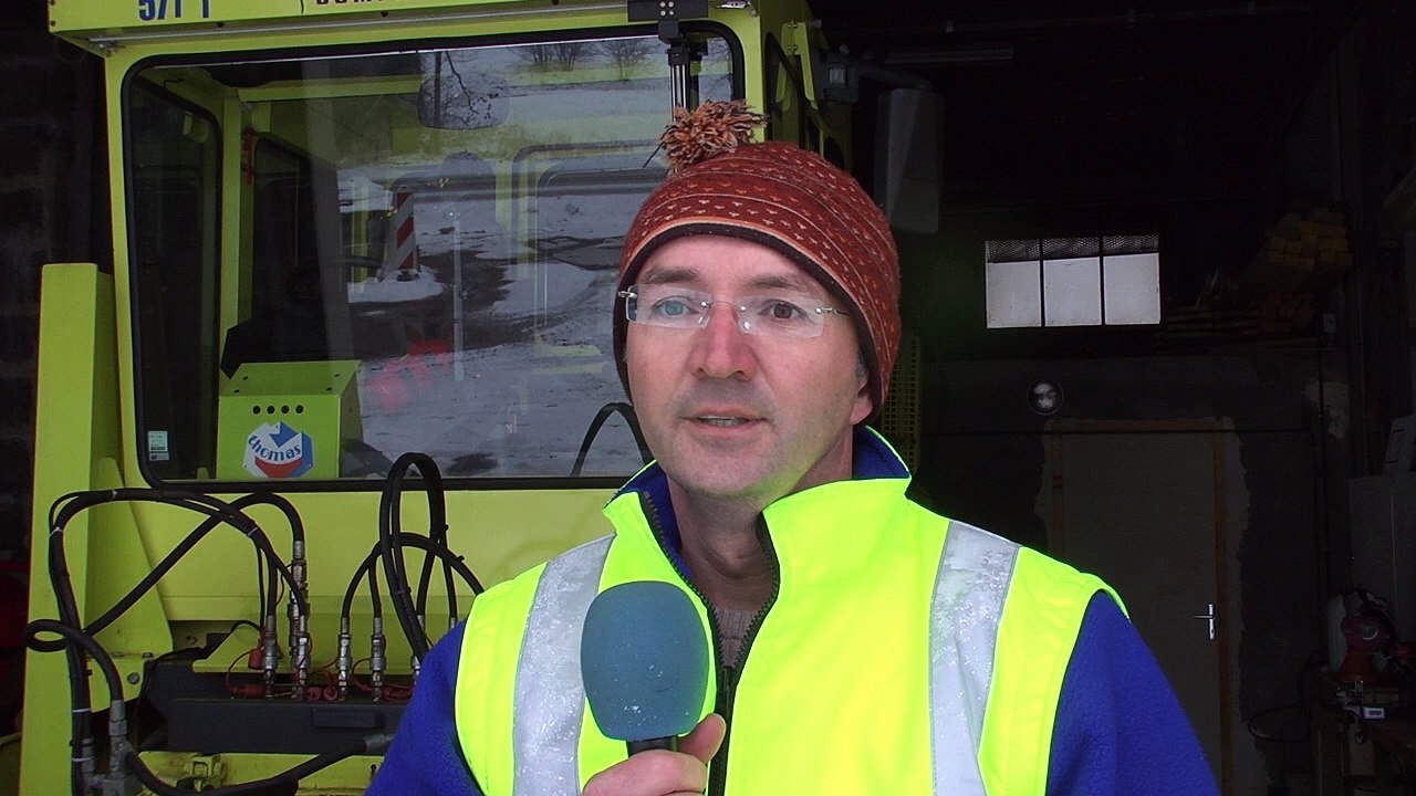 Beaucoup de neige mais moins de sel sur les routes : reportage dans le Champsaur