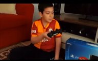 Playstation 4 Alınca Heyecandan Osuran Çocuk