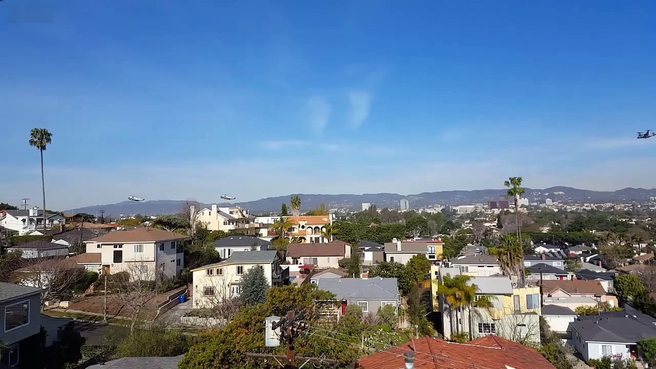 Marine One landing at tiny Santa Monica airport