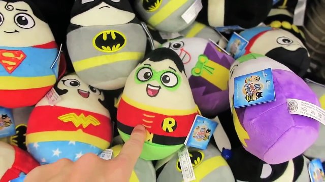 OUR DOG HAS 6 FINGERS !!??