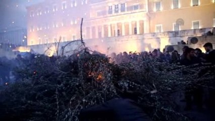 Yunanistan'da Ekonomik Önlemler Protesto Edildi