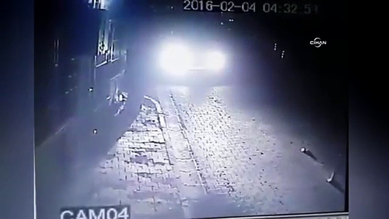 Araç kundakçıları kamerada