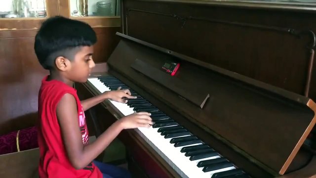 Я просто в шоке от игры этого мальчугана