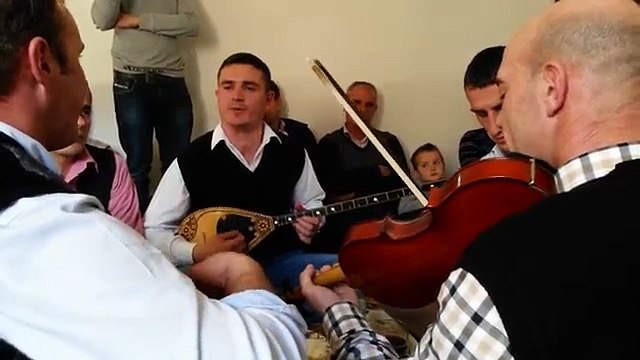Vellezerit Plakiqi- Tahir Sinani (Video HD)