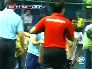 Emelec 3 - Macará 2 - (Resumen del partido 12 Febrero 2012)
