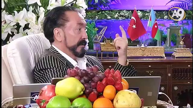 Allah Kuran’da Müslümanların bir kurtarıcı ve bir melik göndermesi için dua ettiklerini bildirmiştir.