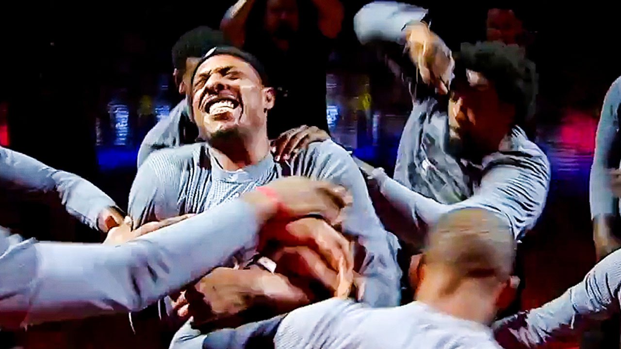 Clippers Reenact Paul Pierce's Stabbing Incident
