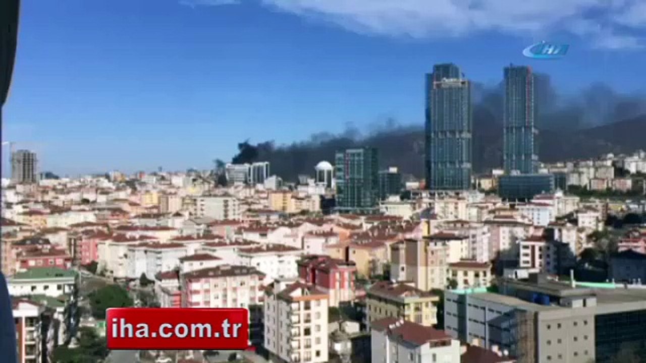Maltepe'de 8 katlı iş merkezinde yangın