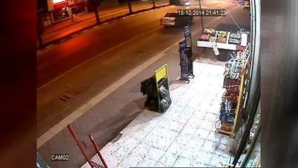 Feci kaza güvenlik kamerasında