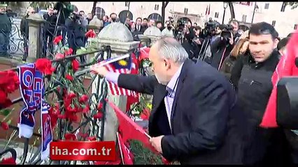Sultanahmet Meydanı'nda anmalar devam ediyor