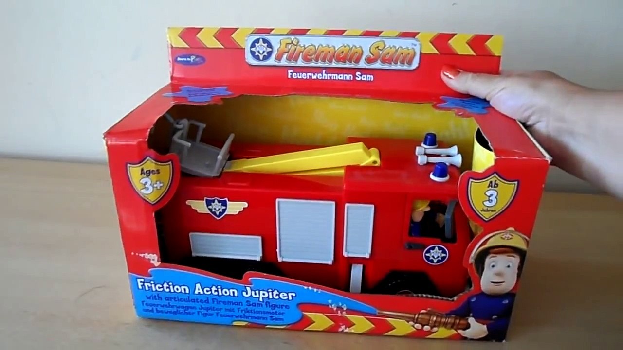 OVERVIEW OF Fireman Sam FIRE ENGINE JUPITER WITH SAM FIGURE IN CAB