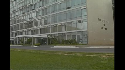 Falta de vacinas aumenta drama de pacientes da rede pública