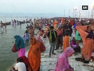 Devotees throng Triveni Sangam on Basant Panchami
