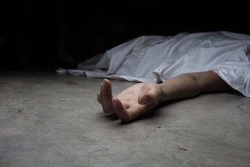 Cinnet Getiren Anne Önce Kızını Sonra Kendini Vurdu