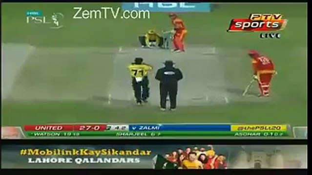 میں نئی جگہ بنانے والے نوجوان کھلاڑی محمد ا صغر نے اپنی جا دوئی گیند سے ش...