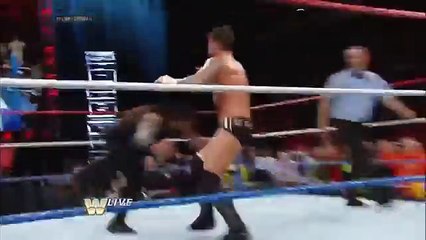 Roman Reigns (Tribute Spear-Superman Punch)