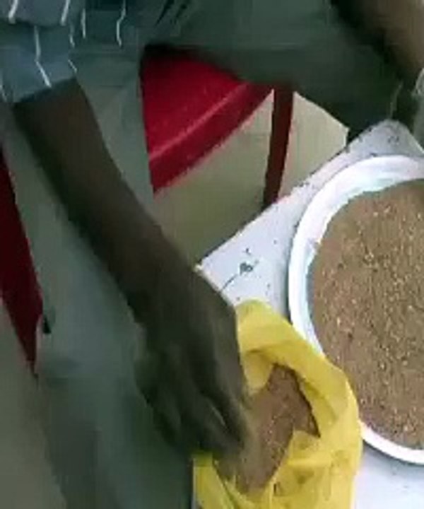 Man Addicted Of Eating SAND