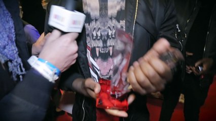 SORTIE DE SCENE avec Maitre Gims