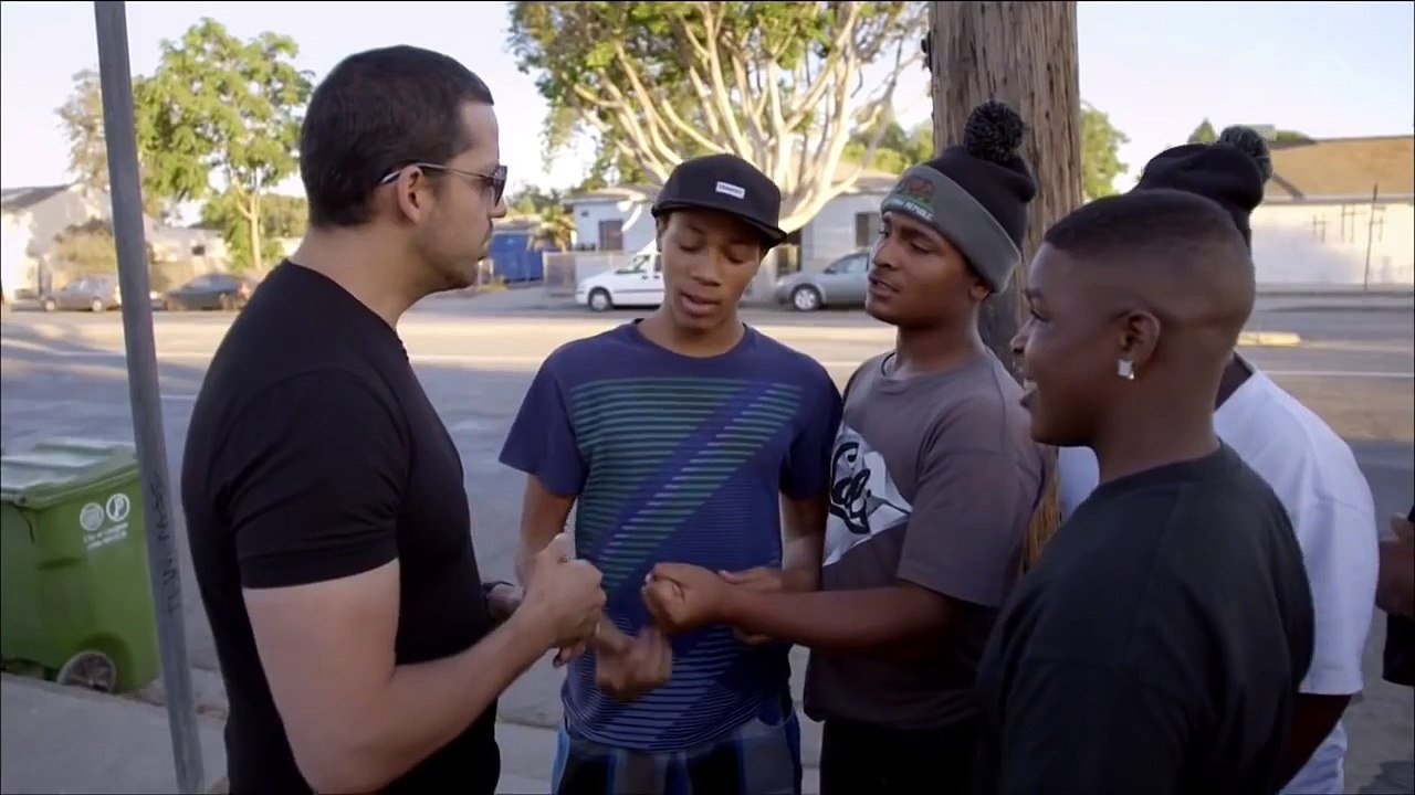 Вот почему не стоит показывать фокусы в гетто