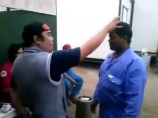 Pakistani Magician Man Magic With Hot Girl - Desi Girls Video