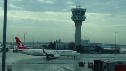 Atatürk Havalimanı'nda 'kuş' paniği