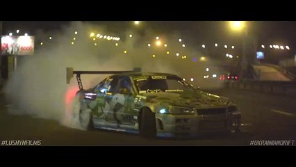 Дрифт по городу на Nissan Skyline , Nissan Silvia