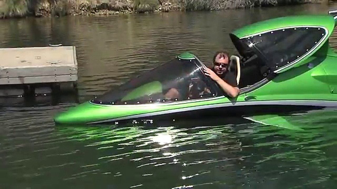 Dolphin Watercraft under water fly aqua scooter jet ski Seabreacher