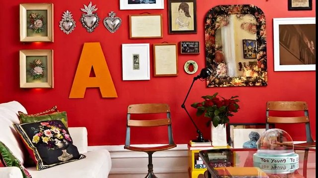 Стильный декор стен в зале