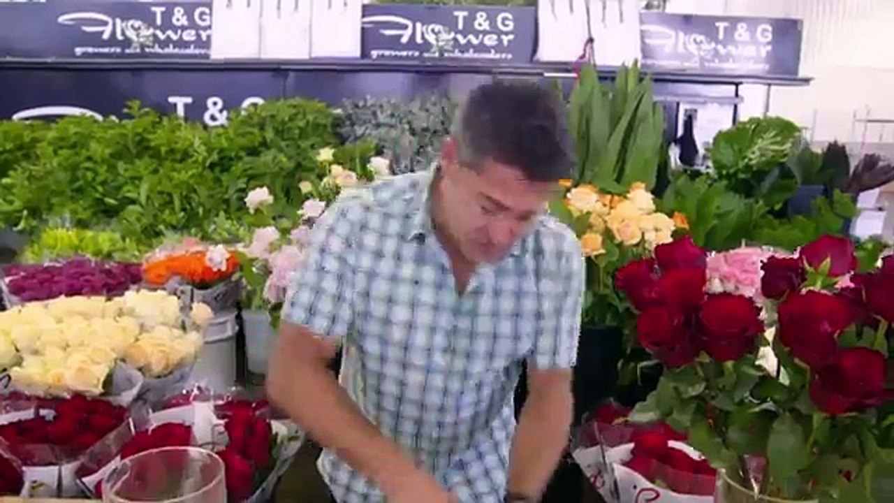 Jamie Durie reveals how to keep flowers fresh this Valentines day _ Daily Mail Online