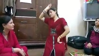 Mast punjabi fast dance with folk Indian punjabi song.